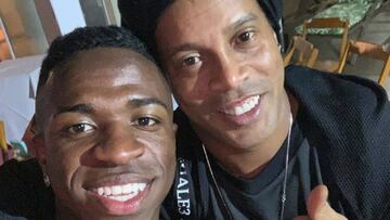 Vinicius felicita a Ronaldinho y se suma al aplauso sanitario
