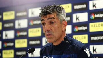 Imanol Alguacil, entrenador de la Real Sociedad