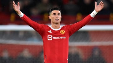 Soccer Football - Premier League - Manchester United v Brighton & Hove Albion - Old Trafford, Manchester, Britain - February 15, 2022 Manchester United's Cristiano Ronaldo reacts REUTERS/Peter Powell EDITORIAL USE ONLY. No use with unauthorized