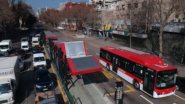 Restricción vehicular hoy, 4 de mayo: autos que no pueden circular en Santiago y calendario de mayo