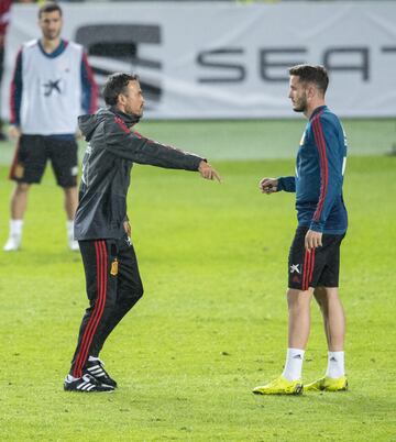 Luis Enrique y Saúl Ñíguez.