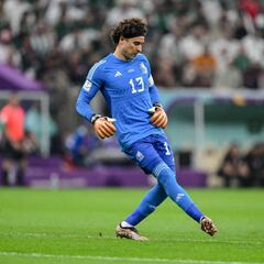 Peleará Memo Ochoa, otra vez, por el no descenso