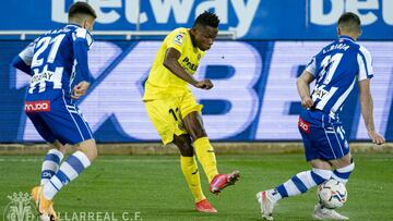 El Alavés saca el cuello del descenso ante el Villarreal.