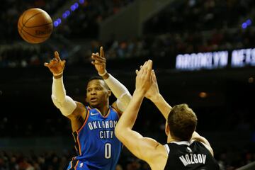 Te dejamos las mejores postales que dejó el primero de los dos partidos de NBA que se jugarán en el país. El Thunder visitó a los Nets en la Arena Ciudad de México.