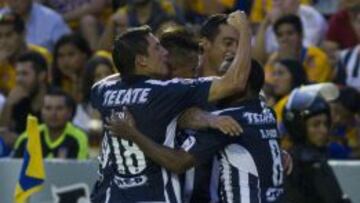 Rayados festeja su anotaci&oacute;n ante Tigres en el &uacute;ltimo cl&aacute;sico regio, el cual ganaron los de la UANL por 3-1.