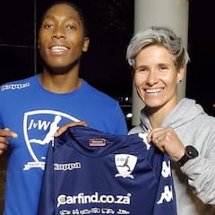 Caster Semenya se pasa al fútbol en su "nuevo viaje"