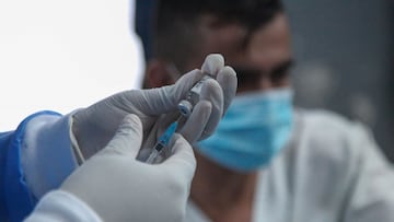 Vacuna Moderna contra el Coronavirus en Colombia. Conozca cu&aacute;ntas dosis han llegado y las diferencias de este biol&oacute;gico con las otras vacunas.