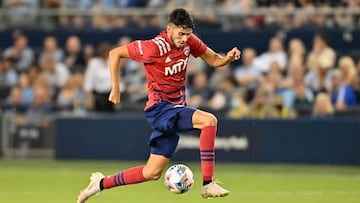 Los futbolistas estadounidenses están partiendo al Viejo Continente con mayor frecuencia y sus equipos tienen mucho que ver para que así suceda.
