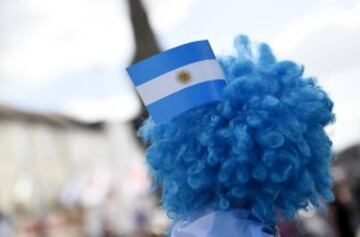 Aficionado de Argentina antes del partido ante Tonga en el Mundial de Rugby. 