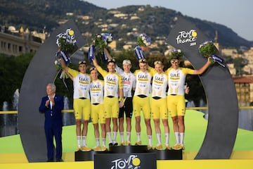 El UAE, en el podio como mejor equipo del pasado Tour. 
