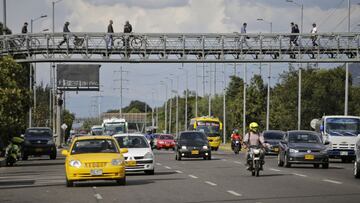 Pico y placa en Bogot&aacute; y Medell&iacute;n hoy, 5 de octubre: restricci&oacute;n, horarios y excepciones