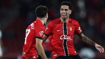 El centrocampista del Mallorca, Omar Mascarell, celebra un gol en Son Moix.