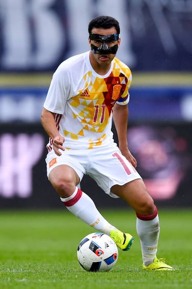 Spain's will have the shortest average squad at Euro 2016
