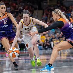 How many WNBA teams make the playoffs and when does the postseason begin?