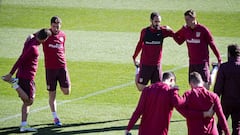 Griezmann y Gaitán llegarán al derbi contra el Real Madrid