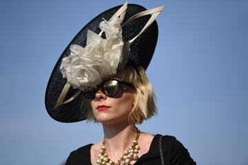 Vuelve Ascot: sombreros imposibles y mucho glamour