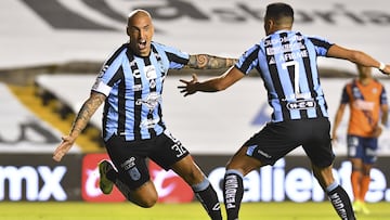 Ariel Nahuelpan celebrates his goal 1-0 with Leonardo Sequeira of Queretaro during the game Queretaro vs Puebla, corresponding Round 12 the Torneo Apertura 2022 of the Liga BBVA MX at La Corregidora Stadium, on September 01, 2022.
<br><br>
Ariel Nahuelpan celebra su gol 1-0 con Leonardo Sequeira de Queretaro durante el partido Queretaro vs Puebla, correspondiente a la Jornada 12 del Torneo Apertura 2022 de la Liga BBVA MX en el Estadio La Corregidora, el 01 de Septiembre de 2022.