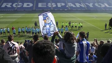 Aficionados en el RCDE Stadium.