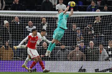 Ramsdale made 7 saves in Arsenal's win over Spurs. They are now 8 points clear at the top of the Premier League table.