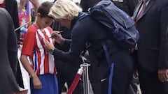 Griezmann coincidió en Bulgaria con un 'mini-Grizi' del Atlético