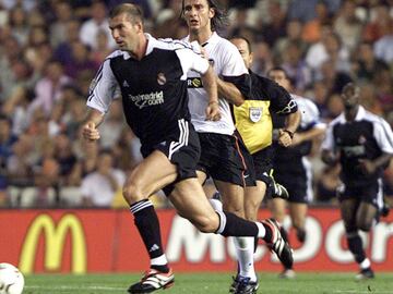 FUTBOL 01/02  25/08/01  VALENCIA - REAL MADRID,
 ZIDANE
  FOTO: ANGEL MARTINEZ