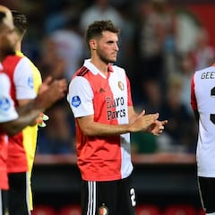 Santiago Giménez con minutos en el amistoso del Feyenoord