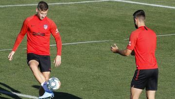 Saponjic, junto a Felipe durante un entrenamiento con el Atl&eacute;tico.