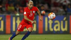 Futbol, Chile vs Peru.
 Clasificatorias a Rusia 2018.
 El jugador de la seleccion chilena Marcelo Diaz controla el balon durante el partido valido por las clasificatorias al mundial de Rusia 2018 contra Peru disputado en el estadio Nacional de Santiago, Chile.
 11/10/2016
 Marcelo Hernandez/Photosport*******
 
 Football, Chile vs Peru.
 Russia 2018 World Cup qualifying match.
 Chile&#039;s player Marcelo Diaz controls the ball during the Russia 2018 World Cup qualifying football match against Peru at the National stadium in Santiago, Chile.
 11/10/2016
 Marcelo Hernandez/Photosport