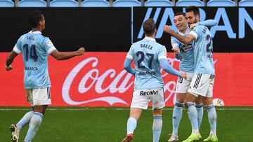 VIGO, SPAIN - DECEMBER 20: Brais Mendez of Celta Vigo celebrates with teammates after scoring their team's second goal during the La Liga Santander match between RC Celta and Deportivo Alavés at Abanca-Balaídos on December 20, 2020 in