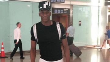 Yerry Mina vuela hacia Bogotá para unirse a los trabajos de la Selección Colombia