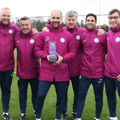 Guardiola y Salah, los mejores del mes en la Premier League