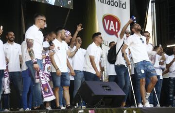 La celebración de los jugadores con la afición.