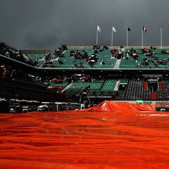 El Nadal-Carreño, aplazado; Ostapenko y Bacsinszky, a semis
