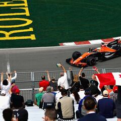 Alonso arregla el desastre de McLaren Honda en los Libres 2