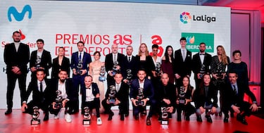 Foto de familia de los galardonados.