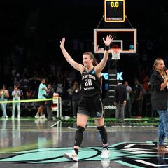Sabrina Ionescu hace historia en la WNBA