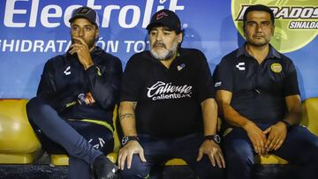 Maradona se quejó del arbitraje: "Estaba más pendiente del auricular"