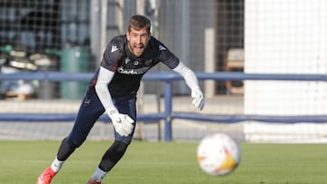 13/10/21
 ENTRENAMIENTO DEL LEVANTE UD - AITOR FERNANDEZ
 