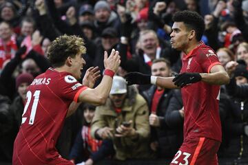 El extremo colombiano Luis Díaz anotó el tercer gol de la victoria de Liverpool 3-1 ante Norwich por la jornada 26 de la Premier League en Anfield.