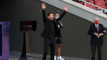 Simeone entrenando al Atl&eacute;tico