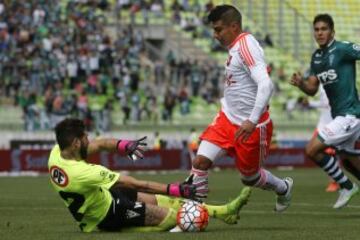 Santiago Wanderers venció 5-4 a Universidad de Chile que continúa complicándose en la parte baja de la tabla. 