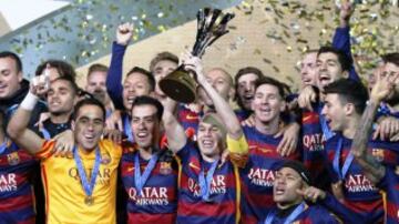 En el Barcelona ha ganado cinco títulos, mientras que Real Sociedad fue campeón de Segunda División. Fue el primer chileno campeón de la Champions League en 2014-2015.