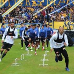 Tigres entrena a puerta abierta y fans se entregan: 'El más querido de México'