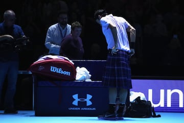 Andy Murray y Roger Federer participaron en una exhibición benéfica en Glasgow.