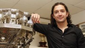 Iturra conserva buenos amigos en el vestuario del Málaga y recuerda con cariño su paso por La Rosaleda.