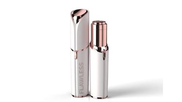 Remueve el vello facial con el depilador Flawless con más de 95.000 valoraciones