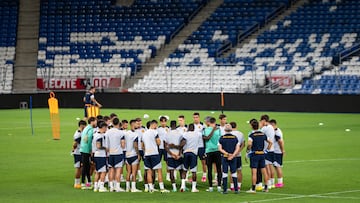 AME7439. MONTERREY (MÉXICO), 01/08/2023.- Jugadores de la Real Sociedad participan en un entrenamiento previo a la disputa del partido amistoso de la liga Summer Tour ante el Atlético de Madrid, hoy en el Estadio BBVA de Monterrey (México). EFE/Miguel Sierra