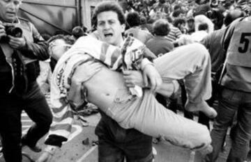 El 20 de octubre de 1982, en el estadio de Moscú se disputaba el partido de ida de los dieciseisavos de la Copa de la UEFA entre el Spartak de Moscú y el HFC Haarlem neerlandés. La tragedia, en forma de avalancha humana, se produjo cuando miles de aficionados, que abandonaron el estadio antes del final del partido, volvían a las gradas tras el gol de la victoria del Spartak en el último minuto. Dejó 340 muertos.
