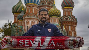 Nolito hizo turismo ayer con sus compa&ntilde;eros por la Plaza Roja y el sanluque&ntilde;o pretende volver en verano.