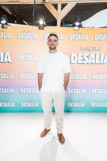 IlloJuan posa en la alfombra roja del festival Ron Barceló Desalia 2025.